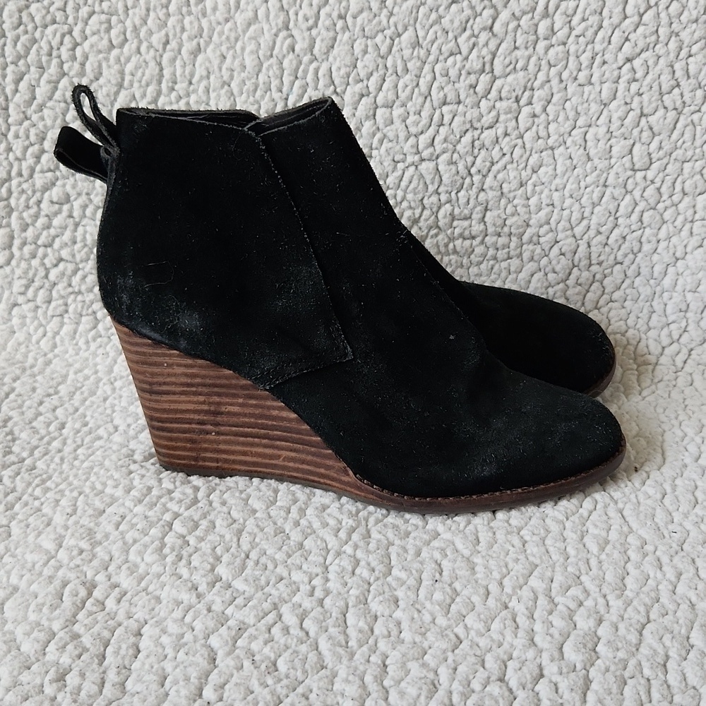 Lucky Brand genuine leather stacked wooden wedge heel boots - Picture 3 of 10